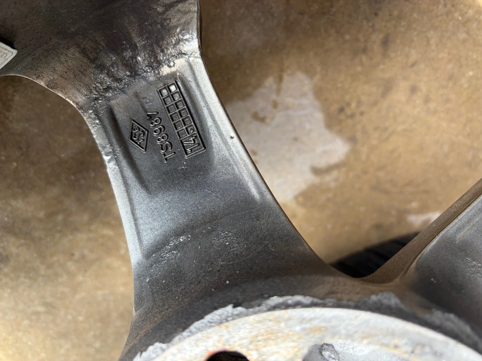 ���� � ������ 225/50R17 �� BMW X1 | Mobile.bg � ����������� 10