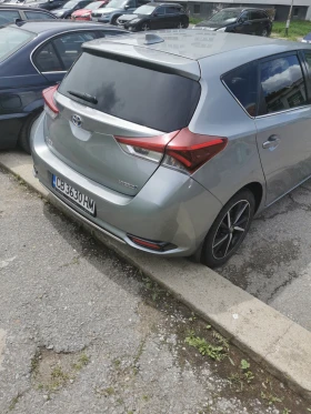 Обява за продажба на Toyota Auris Закупена нова от БГ, пълна сервизна история Хибрид ~26 900 лв. - изображение 3