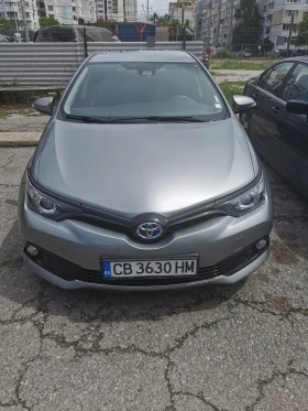 Обява за продажба на Toyota Auris Закупена нова от БГ, пълна сервизна история Хибрид ~26 900 лв. - изображение 2