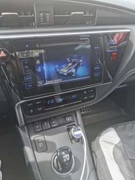 Обява за продажба на Toyota Auris Закупена нова от БГ, пълна сервизна история Хибрид ~26 900 лв. - изображение 7