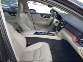 Volvo S60 VOLVO S60 B5 MOMENTUM * АВТО КРЕДИТ * - 29800 лв. - 35658010 9