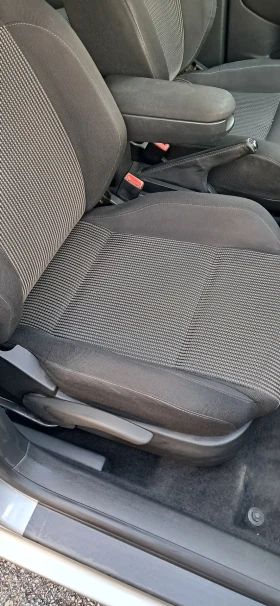 VW Golf Голф 4 - 2000 € / 3911.66 лв. - 32227139 11