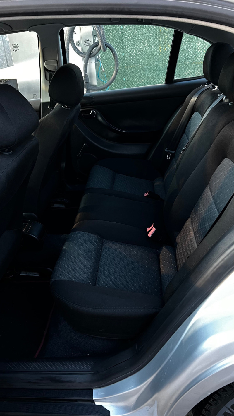 Seat Leon 1.9TDI 110кс Facelift , снимка 8 - Автомобили и джипове - 44597646
