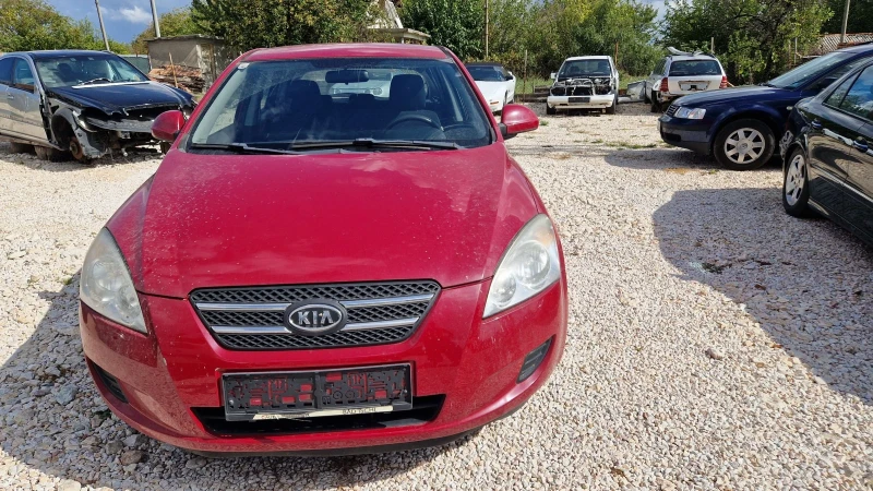 Kia Ceed 1.4i 105kc , снимка 2 - Автомобили и джипове - 47484720