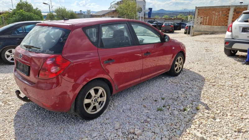 Kia Ceed 1.4i 105kc , снимка 5 - Автомобили и джипове - 47484720