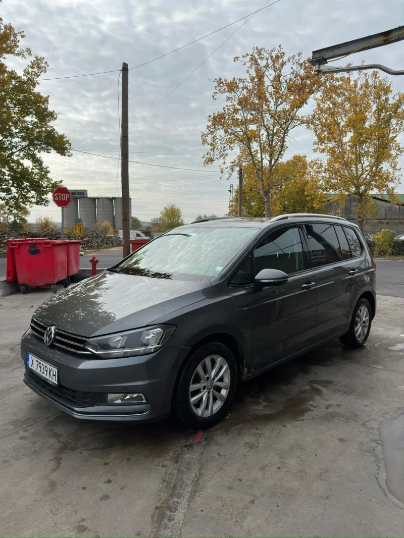 VW Touran, снимка 3 - Автомобили и джипове - 48058393