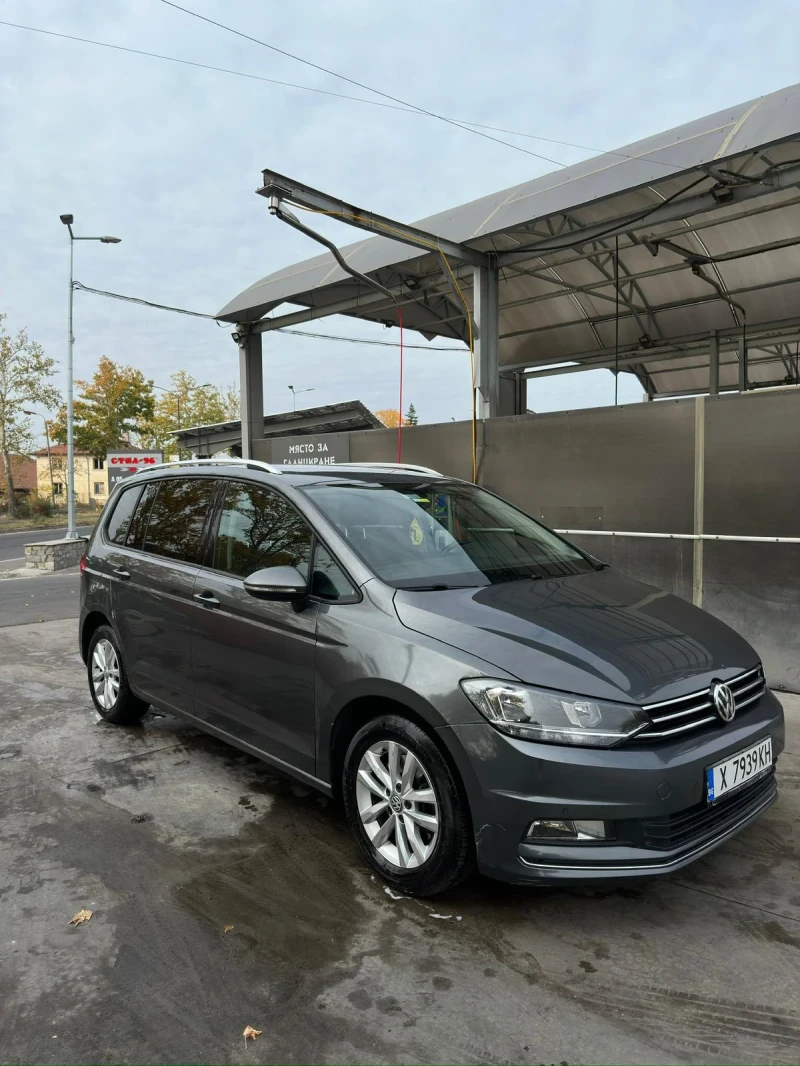 VW Touran, снимка 2 - Автомобили и джипове - 48058393