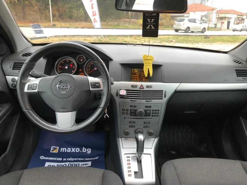 Opel Astra AUTOMATIK, снимка 8 - Автомобили и джипове - 48165963