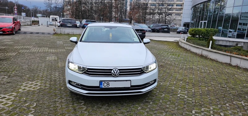 VW Passat 1.5 Порше София Изток закупен от БГ, снимка 2 - Автомобили и джипове - 48383541