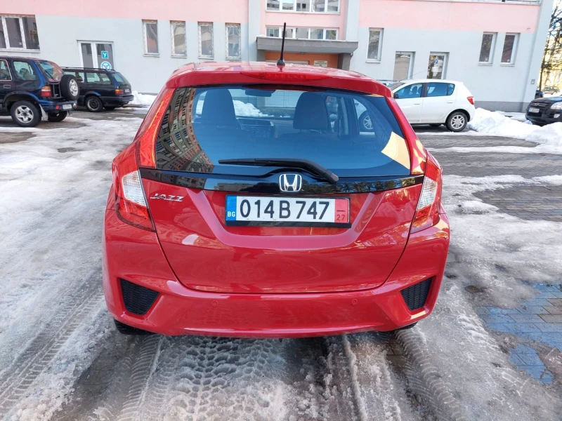 Honda Jazz 1.3 VTEC 75000km НОВА, снимка 6 - Автомобили и джипове - 48604020