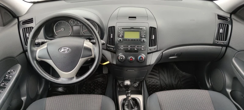 Hyundai I30 1.6CRDI* 90к.с* , снимка 11 - Автомобили и джипове - 48970671