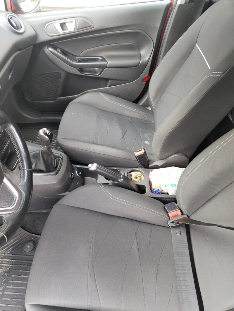 Ford Fiesta 1.25 бензин, снимка 10 - Автомобили и джипове - 51627688