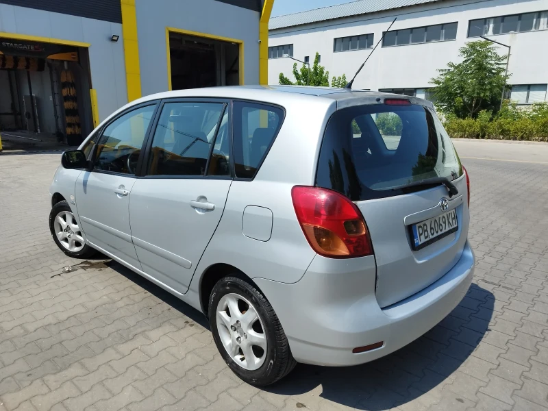 Toyota Corolla verso, снимка 5 - Автомобили и джипове - 51953369