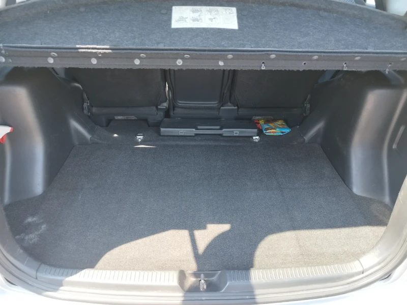 Toyota Corolla verso, снимка 10 - Автомобили и джипове - 51953369