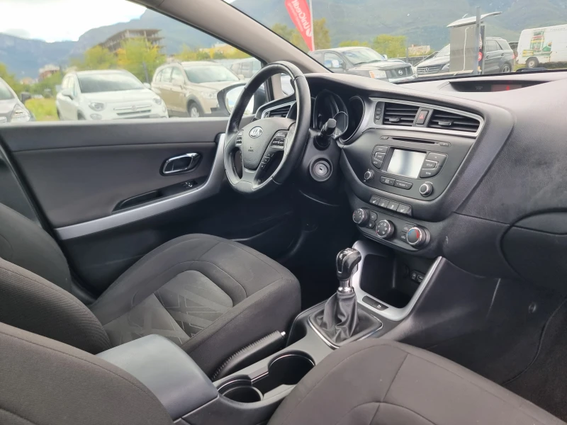Kia Ceed 1.6CRDI, снимка 16 - Автомобили и джипове - 51999028