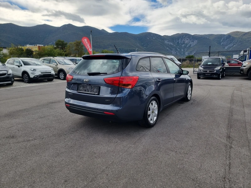 Kia Ceed 1.6CRDI, снимка 6 - Автомобили и джипове - 51999028