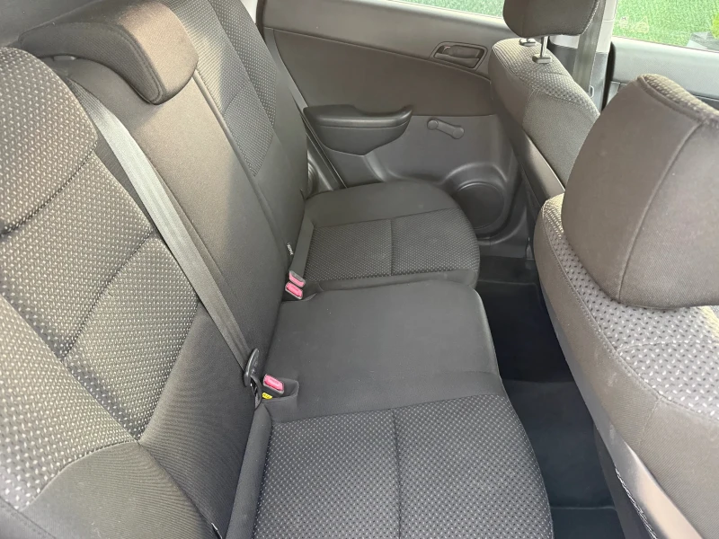 Hyundai I30 1.4h.p НАПЪЛНО ОБСЛУЖЕН, снимка 10 - Автомобили и джипове - 52178946