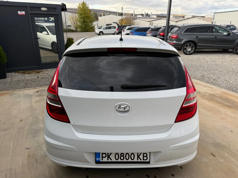 Hyundai I30 1.4h.p НАПЪЛНО ОБСЛУЖЕН, снимка 3 - Автомобили и джипове - 52178946