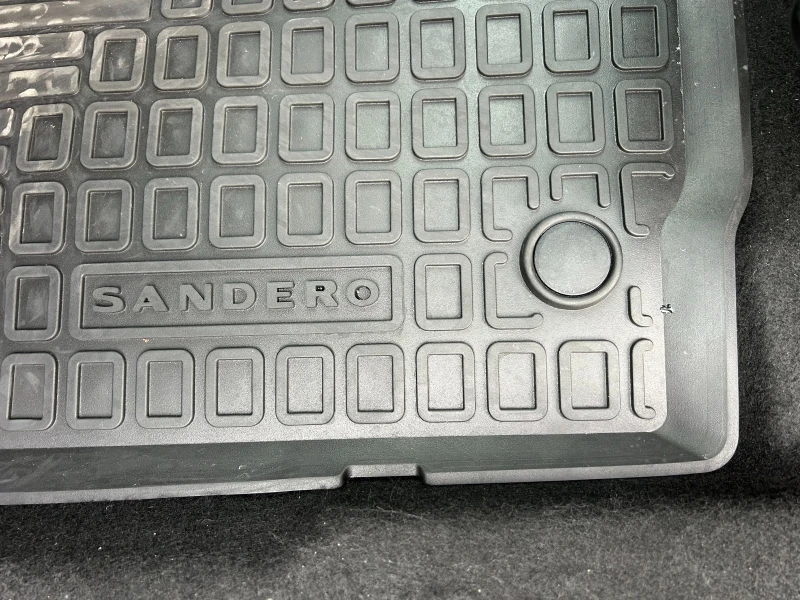 Dacia Sandero STEPWAY 1.5 dCi 90hp, снимка 12 - Автомобили и джипове - 52616166