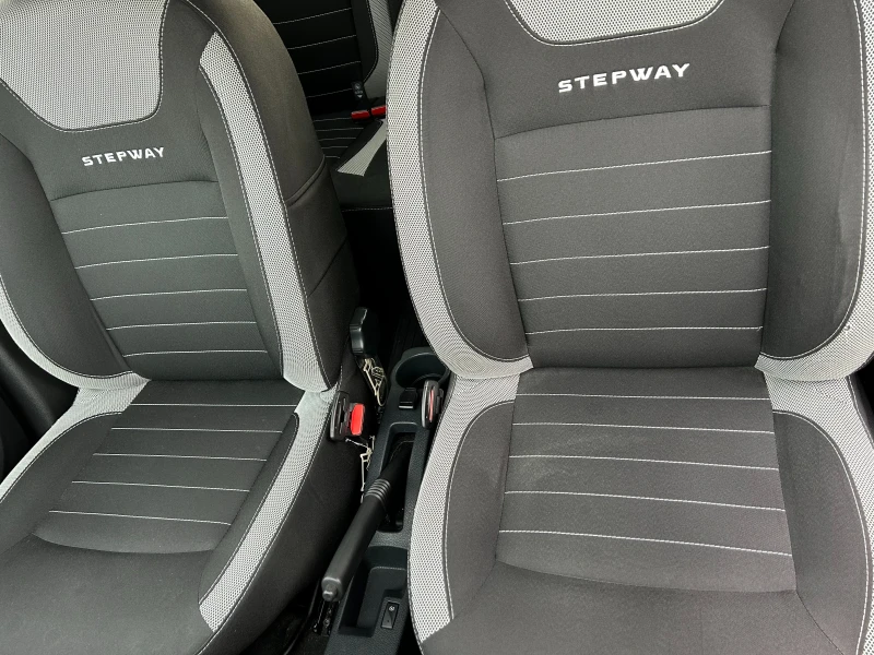 Dacia Sandero STEPWAY 1.5 dCi 90hp, снимка 11 - Автомобили и джипове - 52616166
