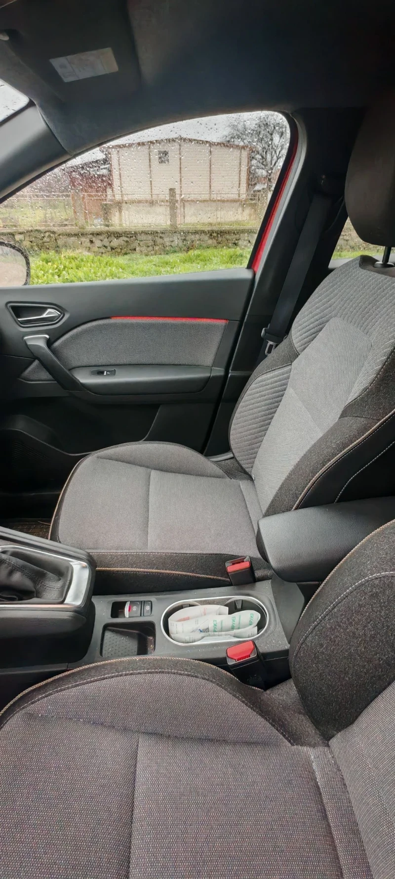 Renault Captur 1.0, снимка 8 - Автомобили и джипове - 52891699