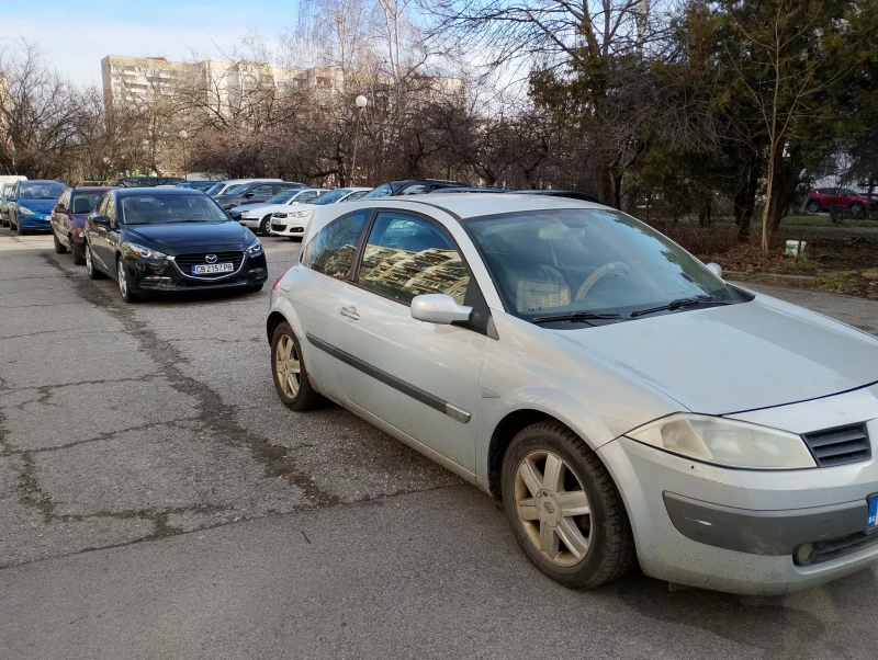 Renault Megane 1.4/16v, снимка 2 - Автомобили и джипове - 53524636