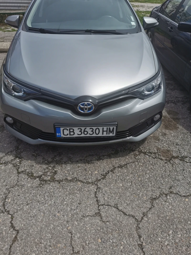 Toyota Auris Закупена нова от БГ, пълна сервизна история Хибрид - 24999 лв. - 77175404 1