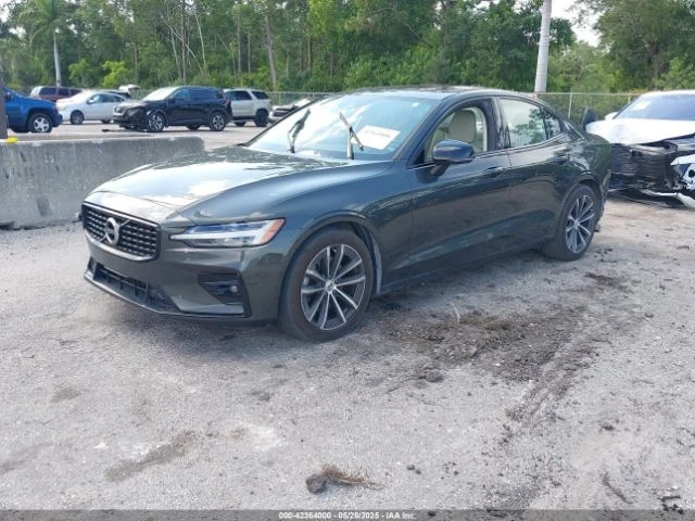 Volvo S60 VOLVO S60 B5 MOMENTUM * АВТО КРЕДИТ * - 29800 лв. - 35658010 1