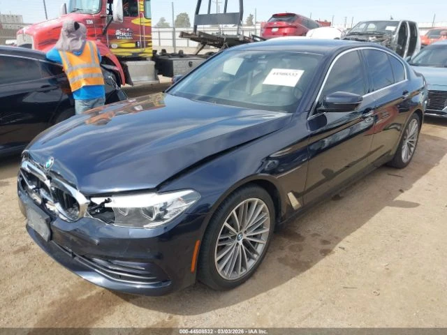 BMW 540 HARMON* KARDON* ДИГИТАЛНО* ТАБЛО* 360КАМЕРА* LANE*, снимка 3 - Автомобили и джипове - 54147101