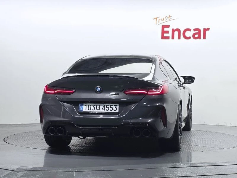 BMW M8 Gran Coupe Competition| B&W| 617кс| ВКЛ.ТЕХНОТЕСТ, снимка 4 - Автомобили и джипове - 55400890