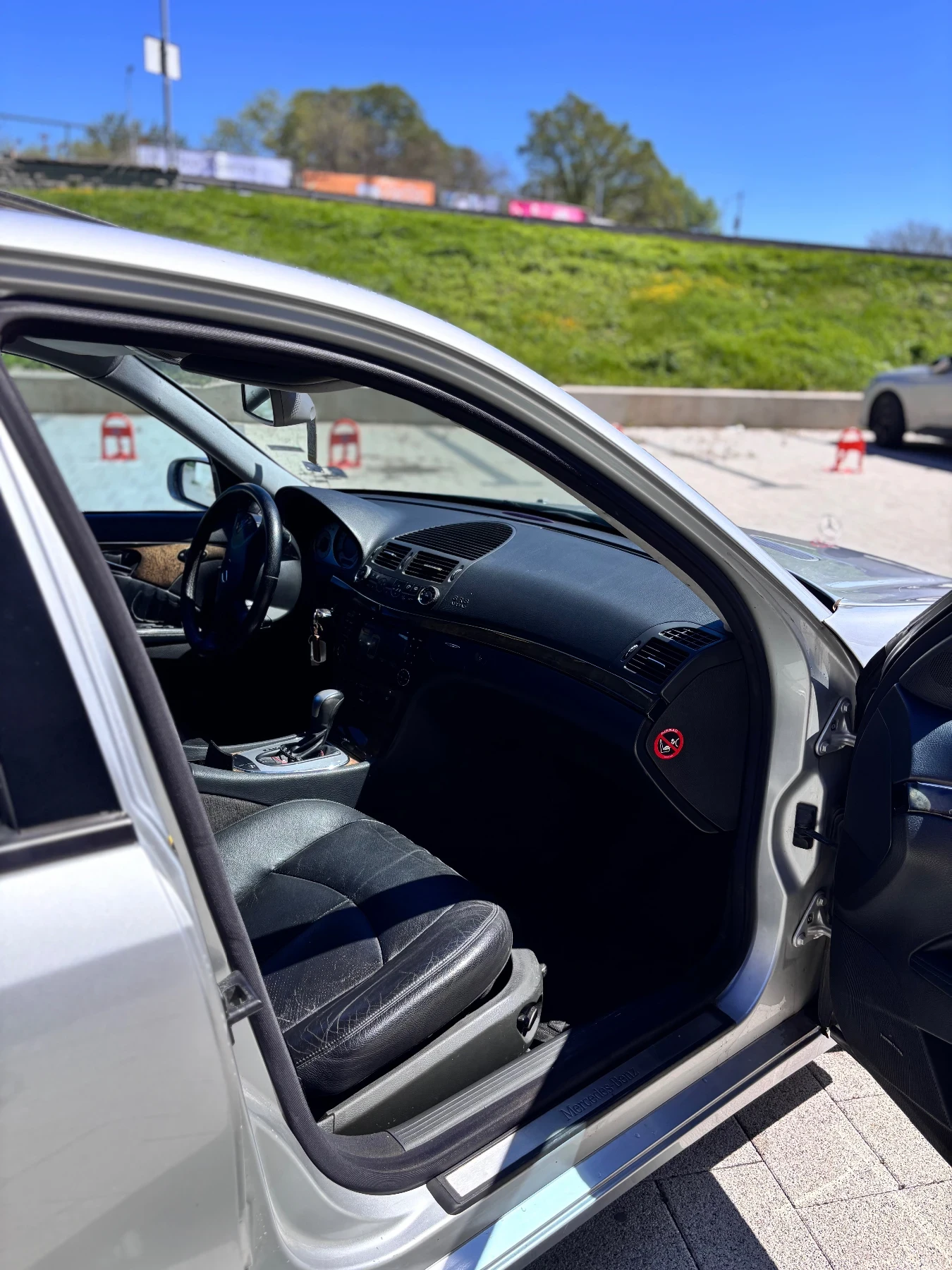 Mercedes-Benz E 320  - изображение 7
