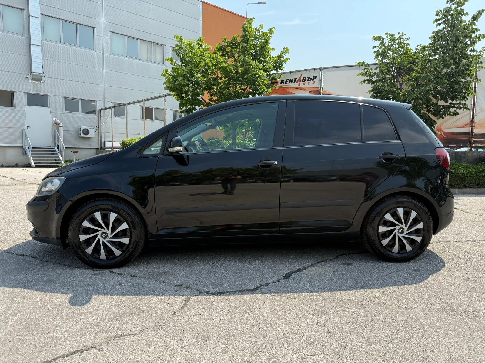 VW Golf Plus 1.9d 105 к.с. - изображение 2