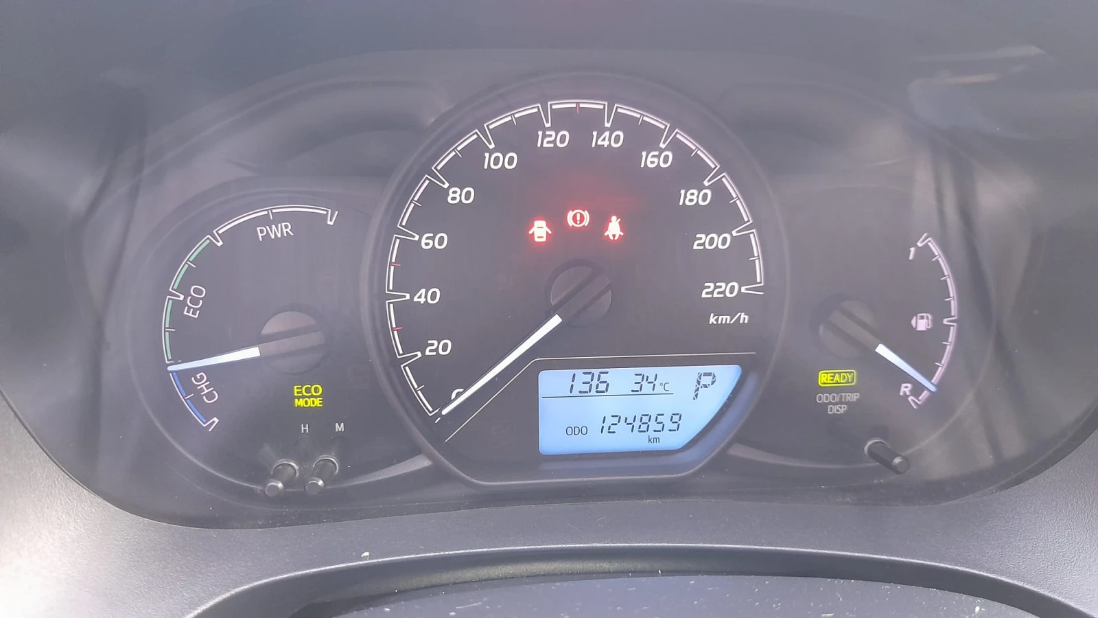 Toyota Yaris  - изображение 5