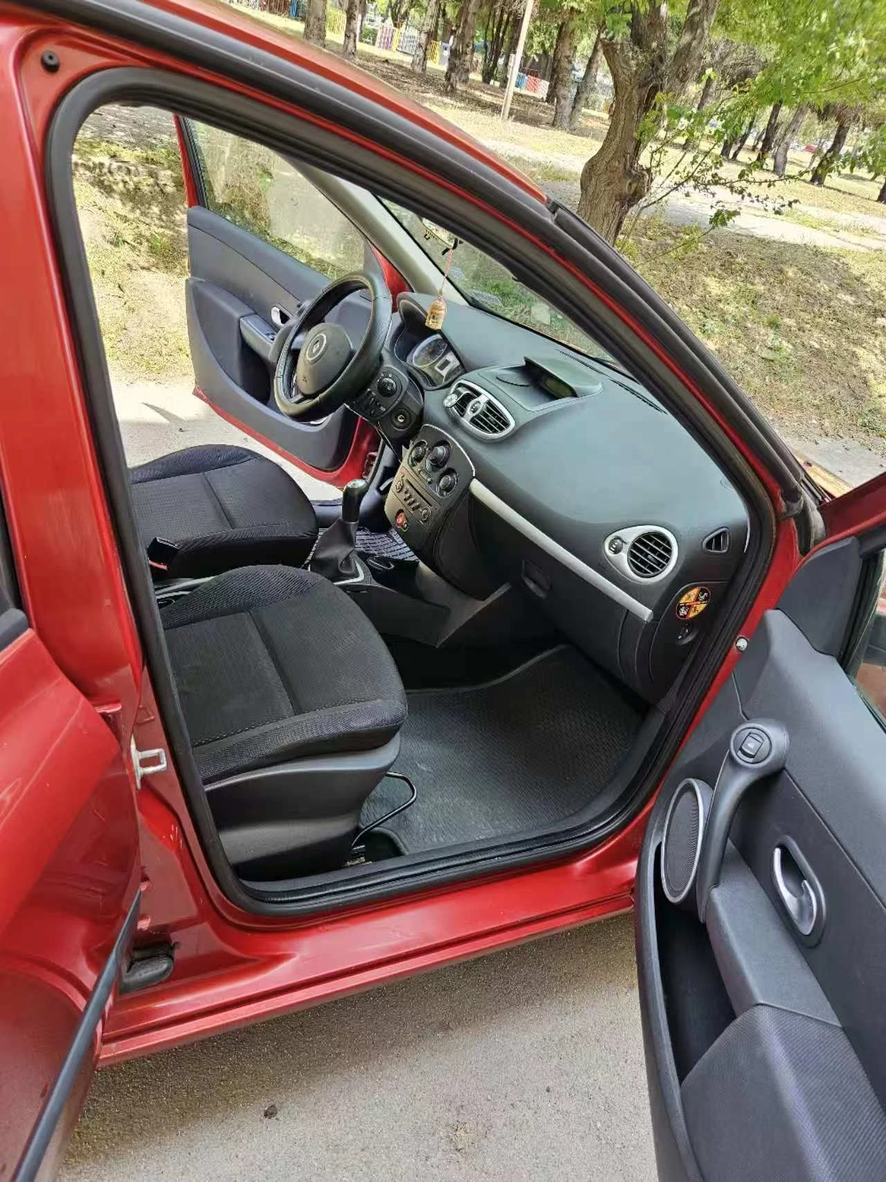 Renault Clio  - изображение 8