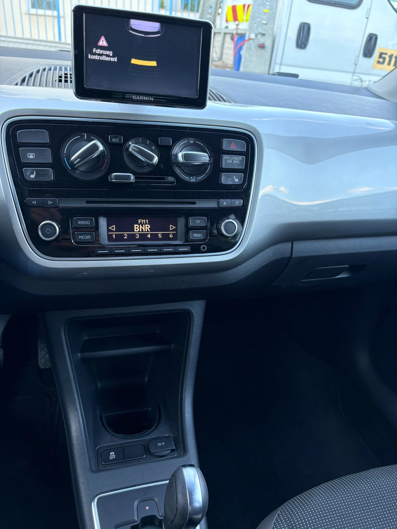 VW Up 1, 0 MPI  - изображение 10