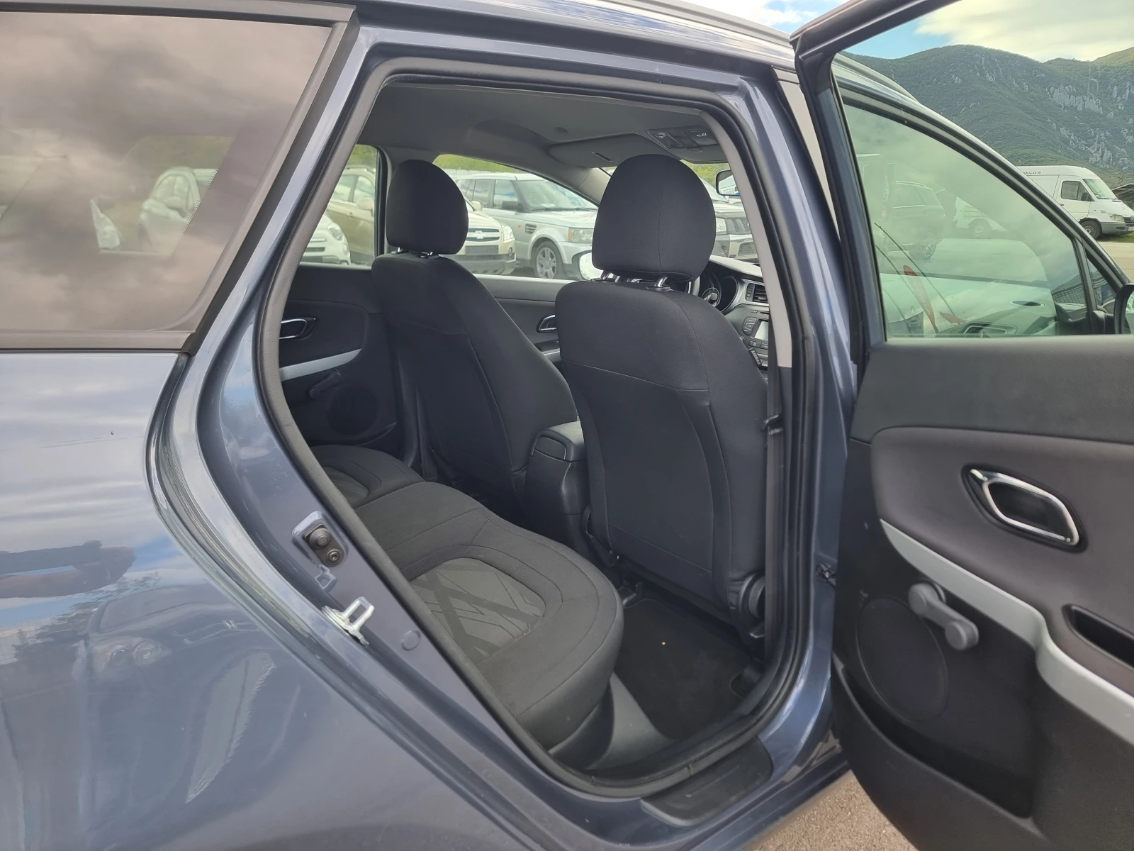 Kia Ceed 1.6CRDI | Mobile.bg — изображение 14