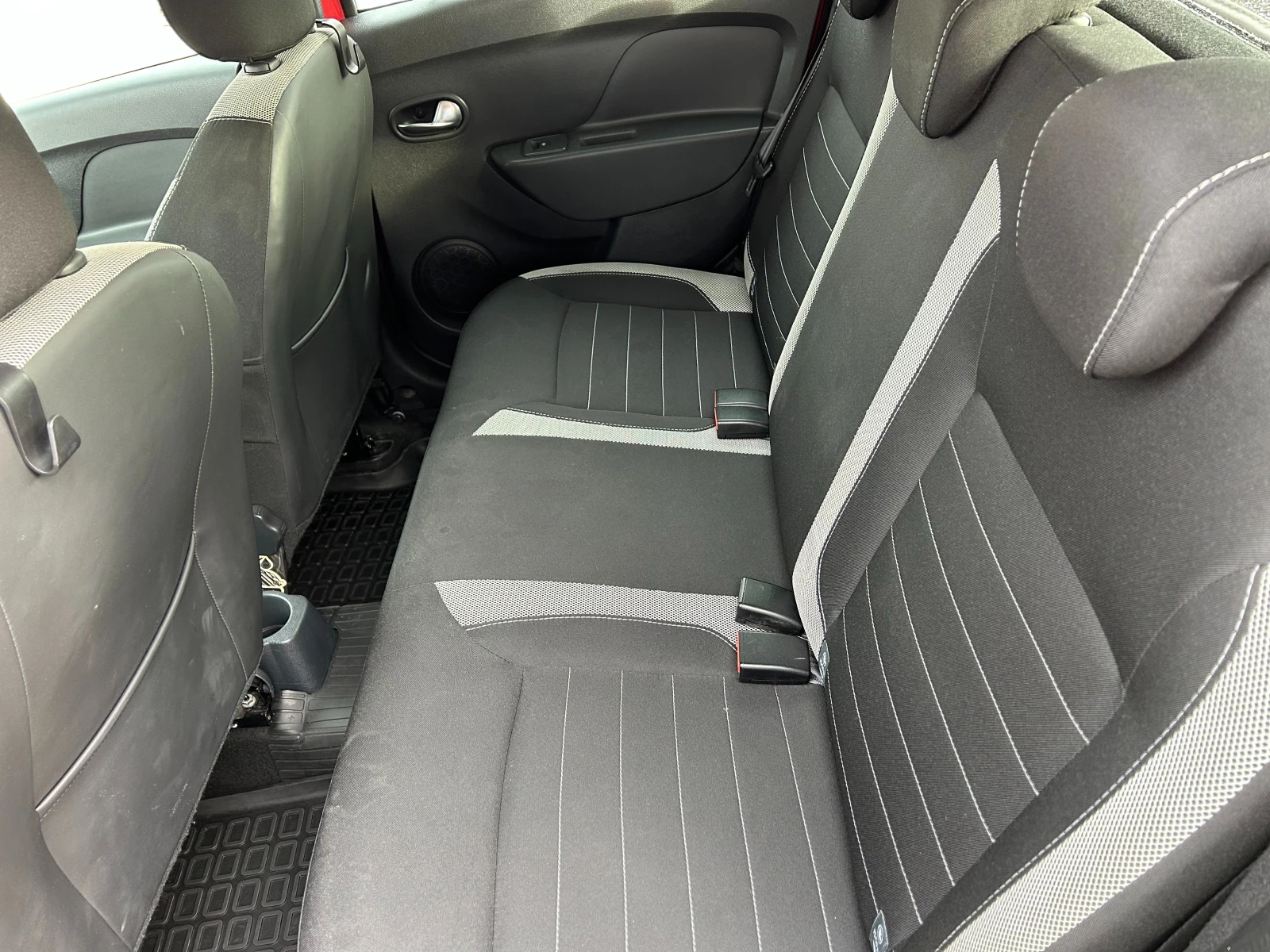 Dacia Sandero STEPWAY 1.5 dCi 90hp - изображение 7