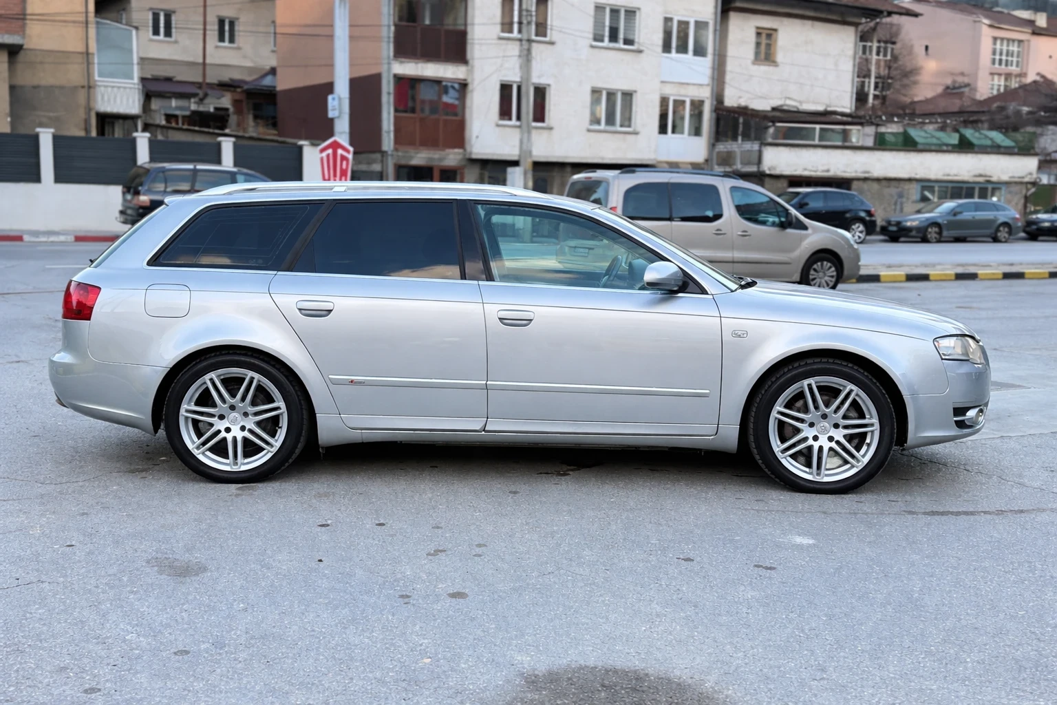 Audi A4 2.0TDI 4x4* S line* Ksenon* Navigaciq - изображение 6
