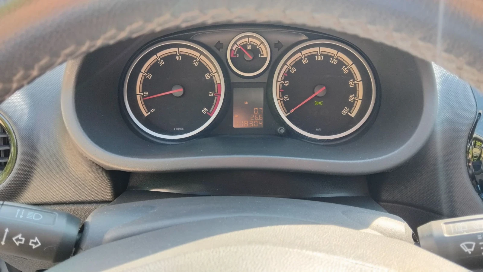 Opel Corsa 1.2i, снимка 9 - Автомобили и джипове - 53866698