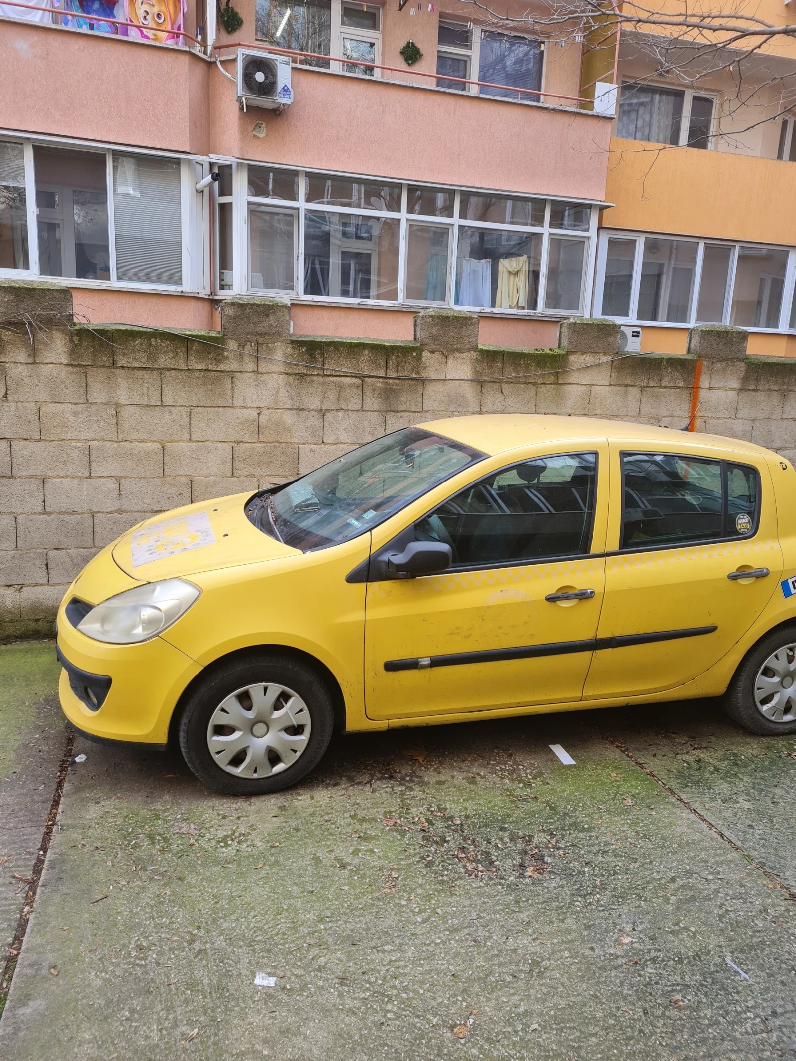 Renault Clio, снимка 2 - Автомобили и джипове - 54042964