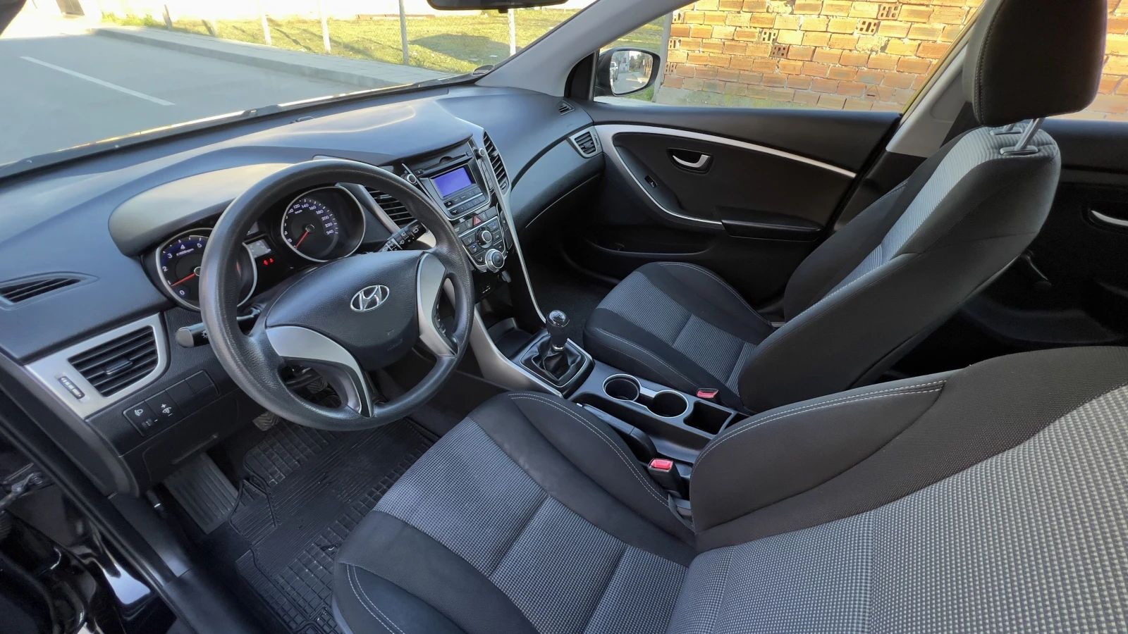 Hyundai I30 1.4i 2013г, снимка 7 - Автомобили и джипове - 54598682