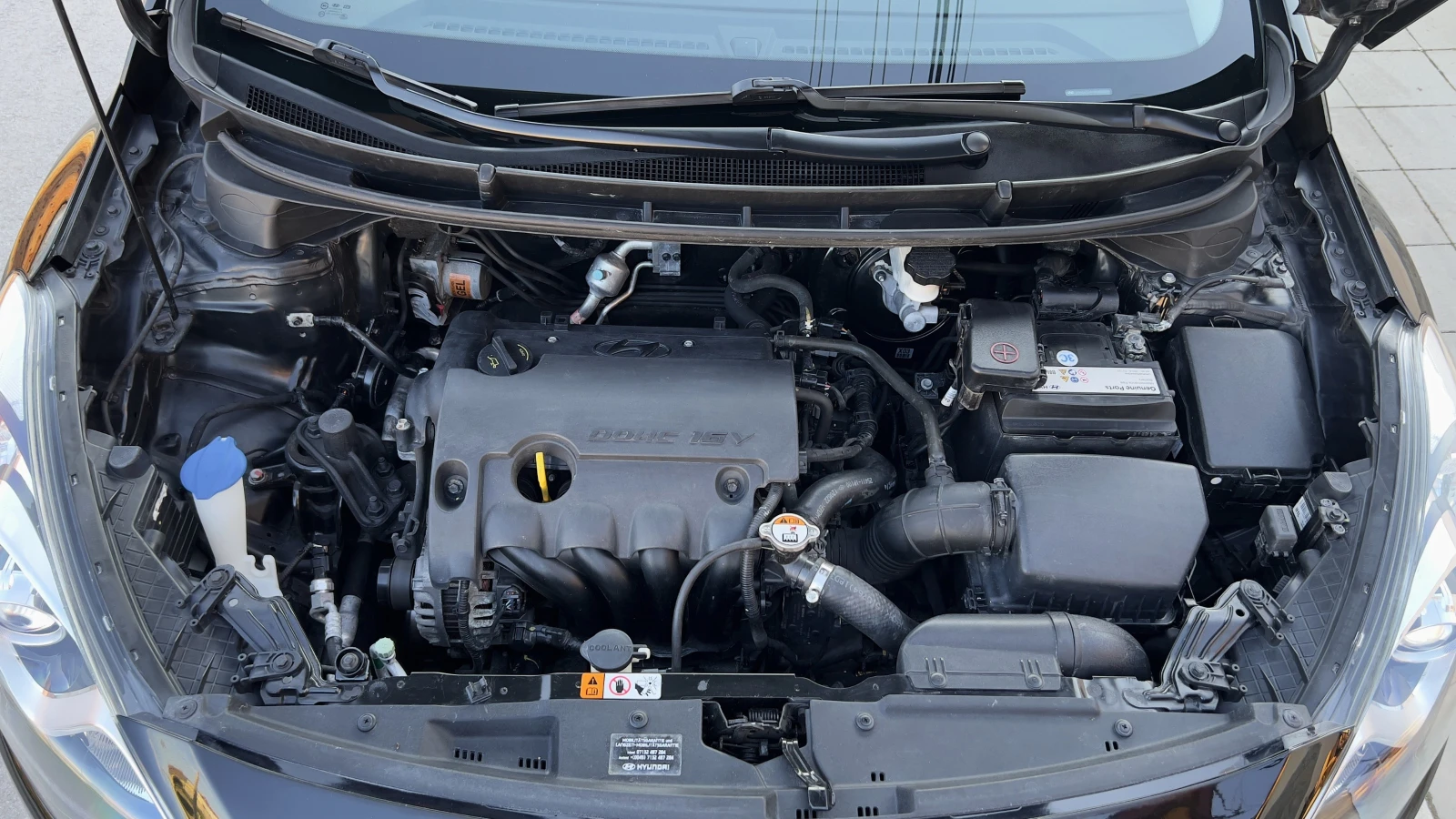 Hyundai I30 1.4i 2013г, снимка 17 - Автомобили и джипове - 54598682