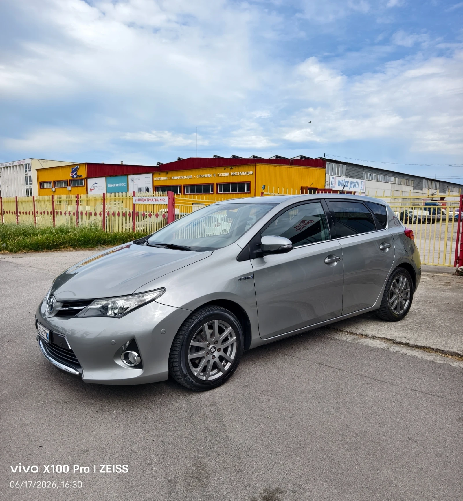 Toyota Auris 1.8HSD Swiss Aut.