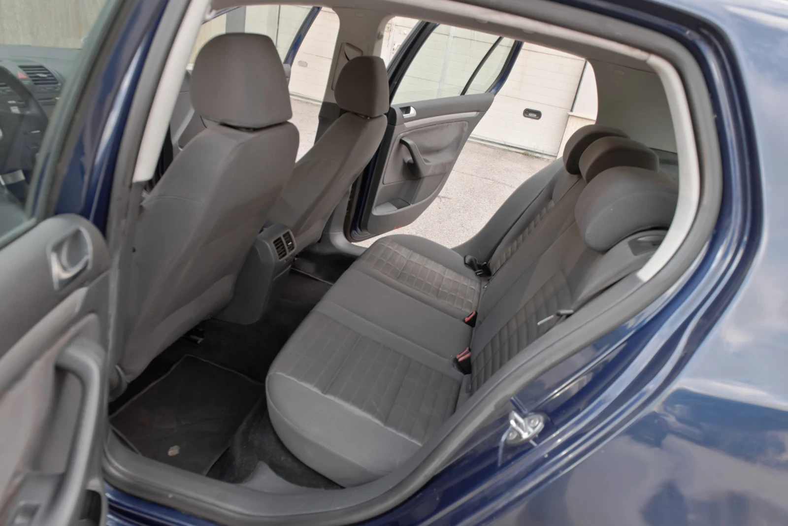 VW Golf 1.9 TDI / 105 �.� / ������ | Mobile.bg � ����������� 12