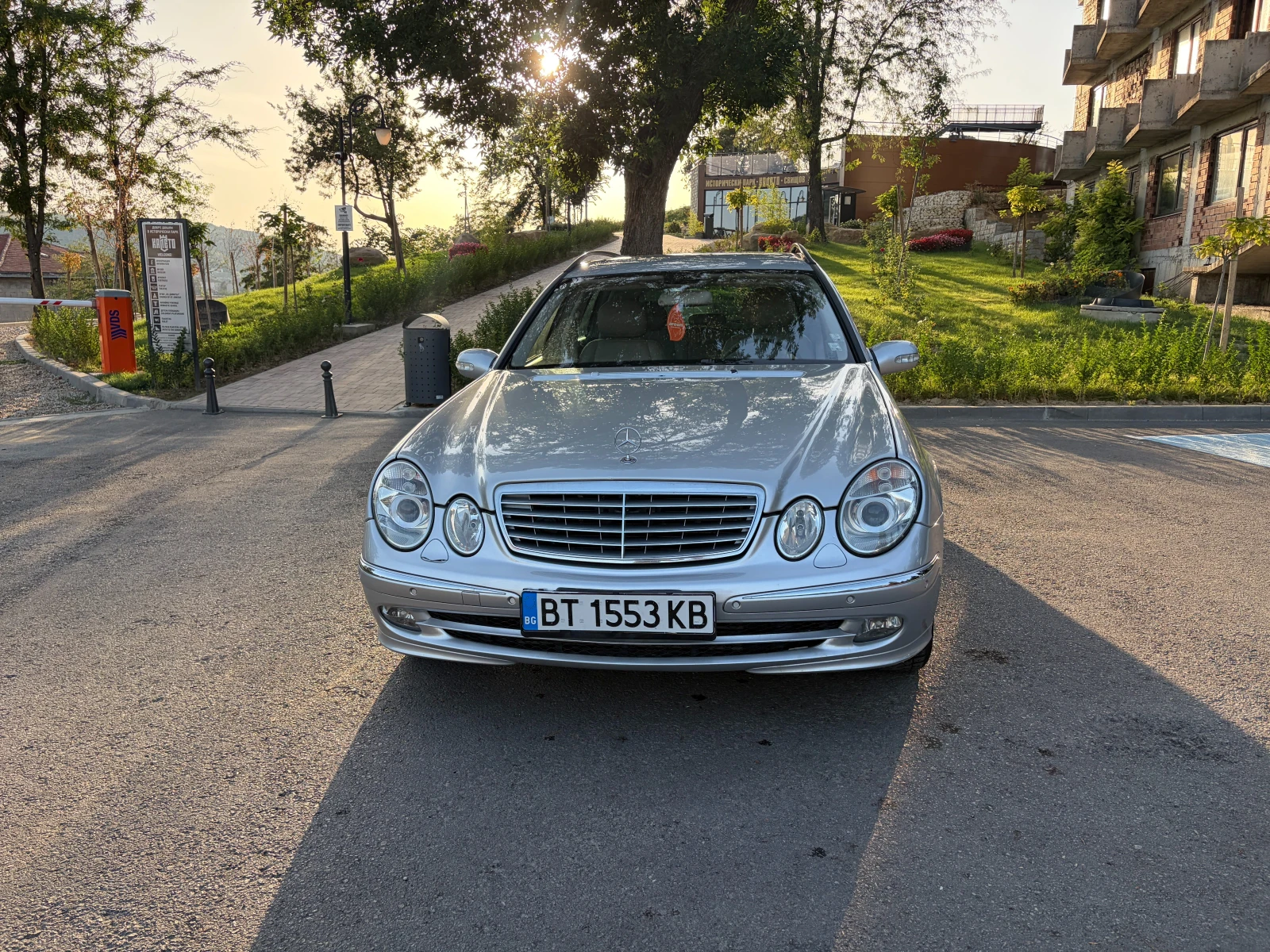 Mercedes-Benz E 280