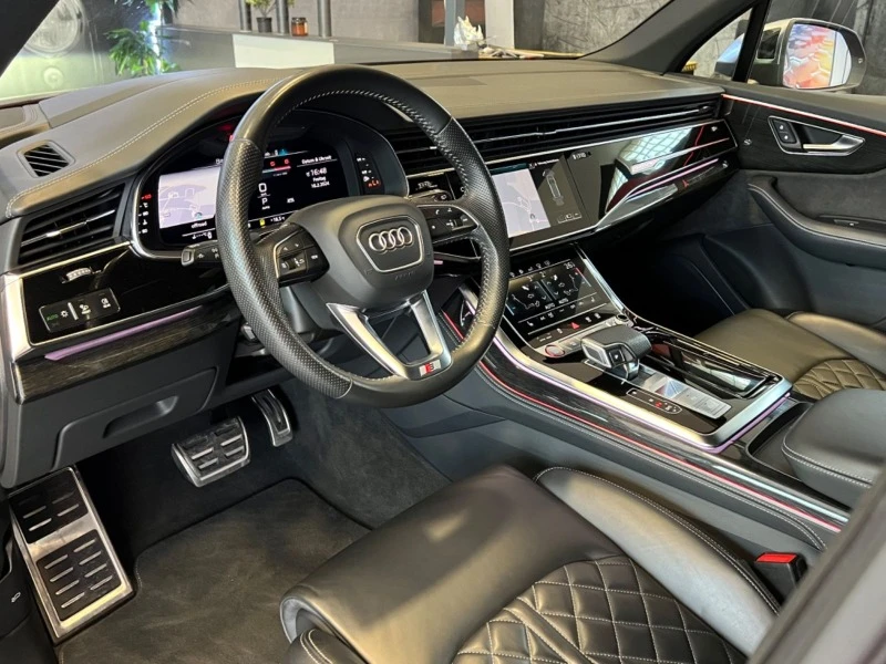 Audi SQ7 TDI* PANO* DISTR* MATRIX* HEAD-UP* , снимка 10 - Автомобили и джипове - 45338925