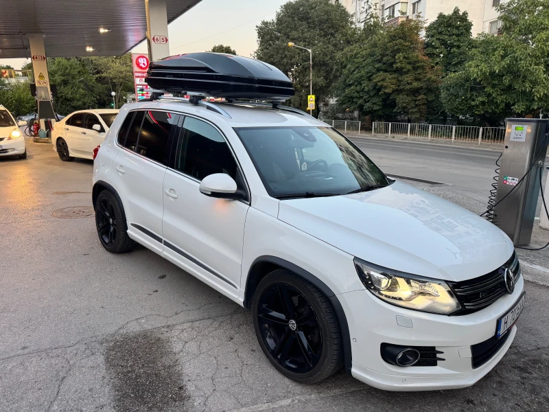 VW Tiguan R-LINE 2.0TDI 4* 4 DSG FACELIFT SPORT, снимка 9 - Автомобили и джипове - 51408860