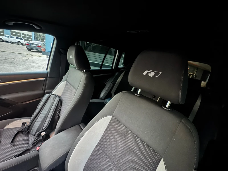 VW Tiguan R-LINE 2.0TDI 4* 4 DSG FACELIFT SPORT, снимка 4 - Автомобили и джипове - 51408860