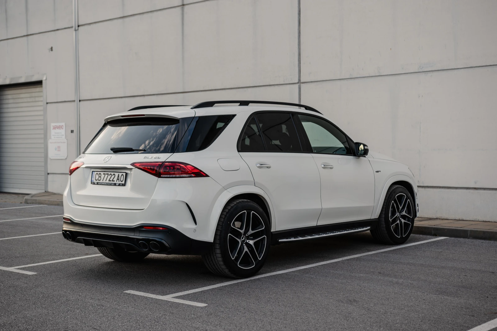 Mercedes-Benz GLE 53 4MATIC BITURBO->NIGHT->PERF EXHAUST>PANO-> - изображение 3