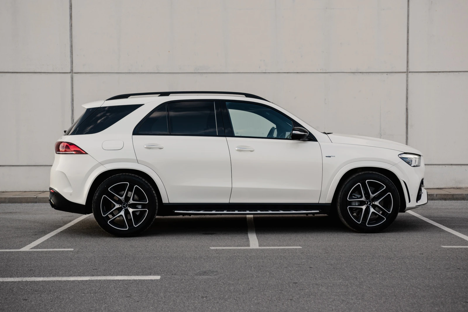 Mercedes-Benz GLE 53 4MATIC BITURBO->NIGHT->PERF EXHAUST>PANO-> - изображение 9